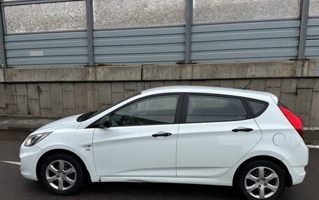 Hyundai Solaris II рестайлинг, 2013 год, 720 000 рублей, 3 фотография