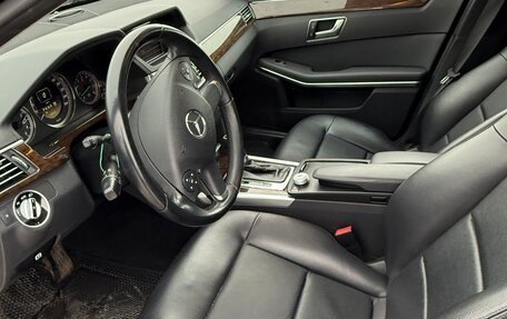 Mercedes-Benz E-Класс, 2011 год, 1 800 000 рублей, 13 фотография