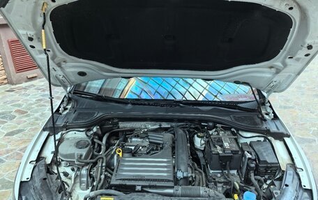 Volkswagen Golf VIII, 2022 год, 1 999 800 рублей, 15 фотография