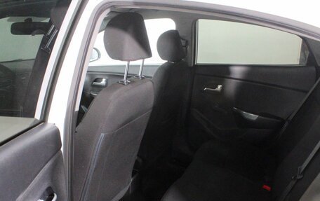 KIA Rio III рестайлинг, 2013 год, 695 000 рублей, 17 фотография