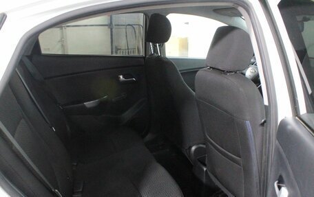 KIA Rio III рестайлинг, 2013 год, 695 000 рублей, 19 фотография