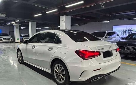 Mercedes-Benz A-Класс, 2022 год, 1 990 000 рублей, 7 фотография