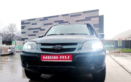 Chevrolet Niva I рестайлинг, 2016 год, 700 000 рублей, 2 фотография