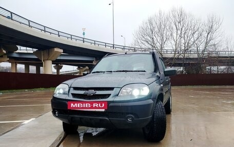 Chevrolet Niva I рестайлинг, 2016 год, 700 000 рублей, 3 фотография