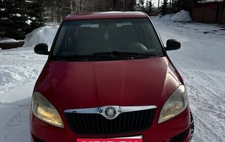 Skoda Fabia II, 2010 год, 425 000 рублей, 2 фотография