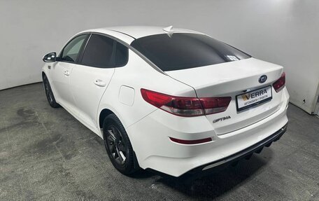 KIA Optima IV, 2019 год, 1 800 000 рублей, 6 фотография