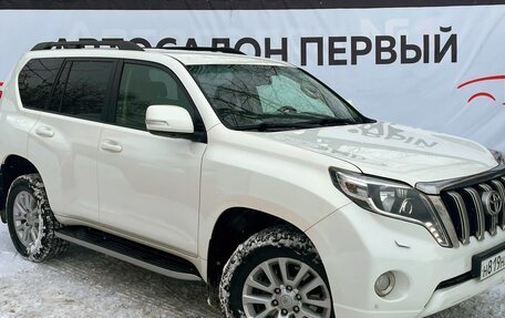 Toyota Land Cruiser Prado 150 рестайлинг 2, 2015 год, 3 249 888 рублей, 3 фотография