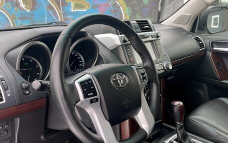 Toyota Land Cruiser Prado 150 рестайлинг 2, 2015 год, 3 249 888 рублей, 7 фотография