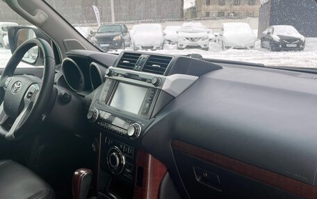 Toyota Land Cruiser Prado 150 рестайлинг 2, 2015 год, 3 249 888 рублей, 9 фотография