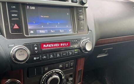 Toyota Land Cruiser Prado 150 рестайлинг 2, 2015 год, 3 249 888 рублей, 6 фотография