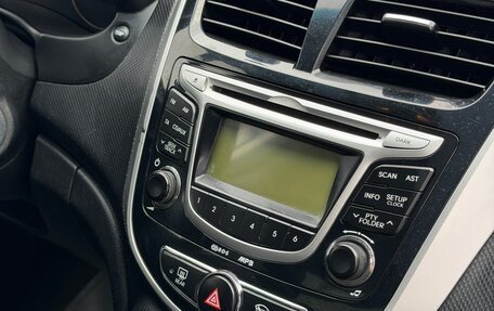 Hyundai Solaris II рестайлинг, 2013 год, 859 999 рублей, 10 фотография