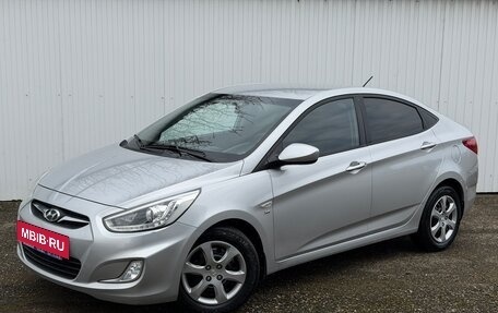 Hyundai Solaris II рестайлинг, 2013 год, 859 999 рублей, 4 фотография