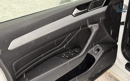 Volkswagen Passat B8 рестайлинг, 2021 год, 2 300 000 рублей, 12 фотография