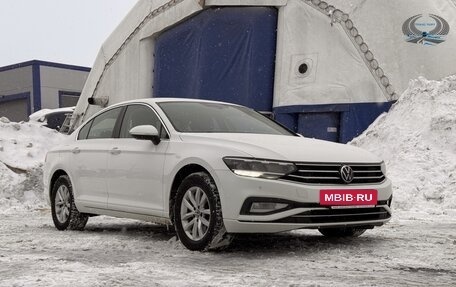 Volkswagen Passat B8 рестайлинг, 2021 год, 2 300 000 рублей, 3 фотография