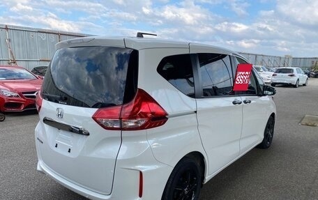 Honda Freed II, 2022 год, 1 590 000 рублей, 3 фотография