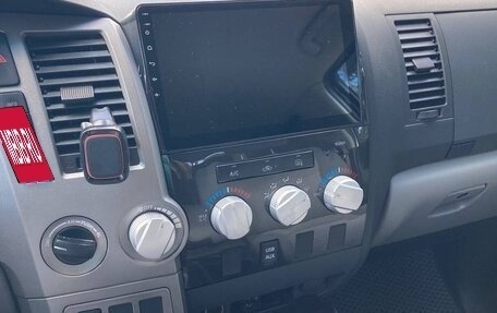 Toyota Tundra II, 2010 год, 2 800 000 рублей, 9 фотография