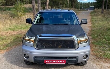 Toyota Tundra II, 2010 год, 2 800 000 рублей, 7 фотография