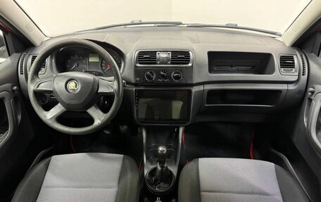 Skoda Fabia II, 2013 год, 499 000 рублей, 10 фотография