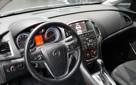 Opel Astra J, 2011 год, 825 000 рублей, 7 фотография