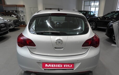Opel Astra J, 2011 год, 825 000 рублей, 5 фотография