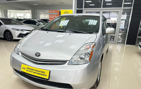 Toyota Prius, 2006 год, 690 000 рублей, 3 фотография