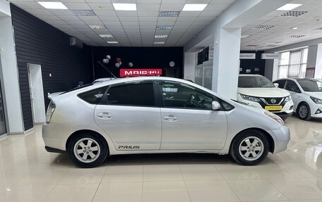 Toyota Prius, 2006 год, 690 000 рублей, 4 фотография