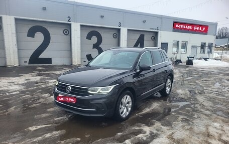 Volkswagen Tiguan II, 2021 год, 3 150 000 рублей, 1 фотография
