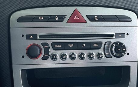 Peugeot 408 I рестайлинг, 2014 год, 650 000 рублей, 12 фотография