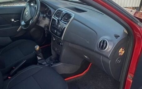 Renault Sandero II рестайлинг, 2016 год, 750 000 рублей, 5 фотография