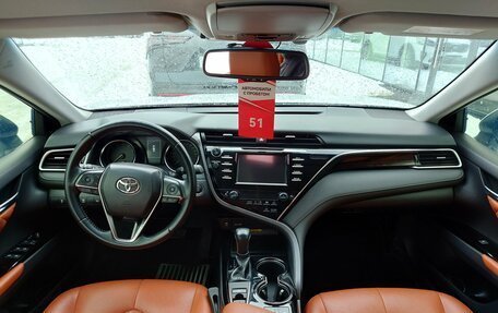 Toyota Camry, 2019 год, 3 100 000 рублей, 11 фотография