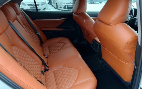 Toyota Camry, 2019 год, 3 100 000 рублей, 16 фотография