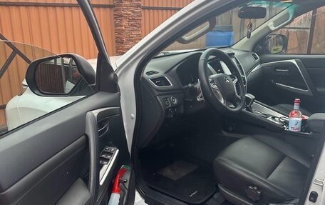 Mitsubishi Montero Sport, 2021 год, 4 550 000 рублей, 11 фотография