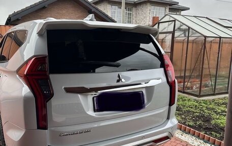 Mitsubishi Montero Sport, 2021 год, 4 550 000 рублей, 8 фотография