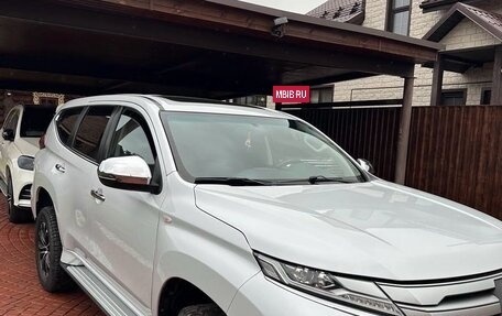 Mitsubishi Montero Sport, 2021 год, 4 550 000 рублей, 2 фотография