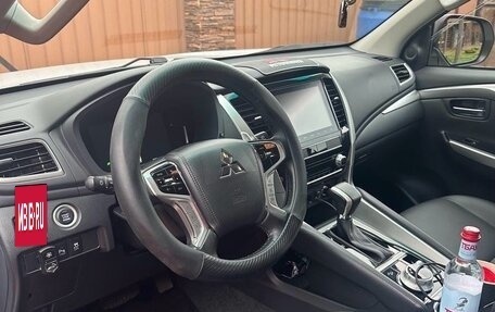 Mitsubishi Montero Sport, 2021 год, 4 550 000 рублей, 12 фотография