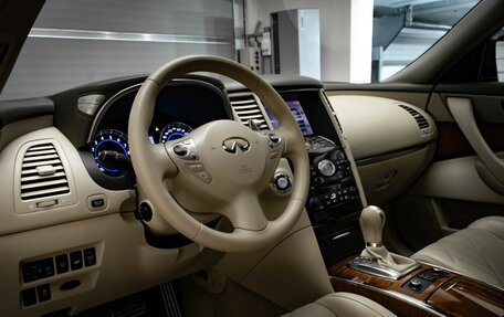 Infiniti FX II, 2013 год, 2 499 000 рублей, 7 фотография