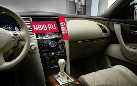 Infiniti FX II, 2013 год, 2 499 000 рублей, 22 фотография