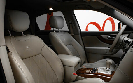 Infiniti FX II, 2013 год, 2 499 000 рублей, 31 фотография