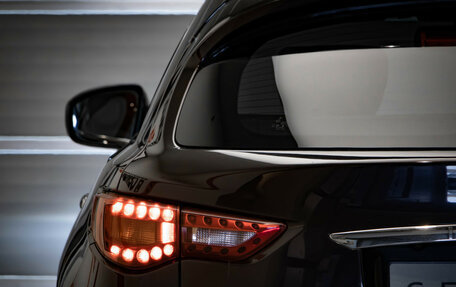 Infiniti FX II, 2013 год, 2 499 000 рублей, 38 фотография