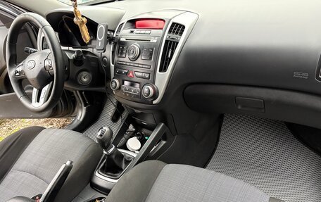 KIA cee'd I рестайлинг, 2011 год, 770 000 рублей, 7 фотография