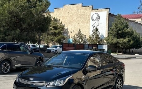 KIA Rio IV, 2019 год, 990 000 рублей, 2 фотография