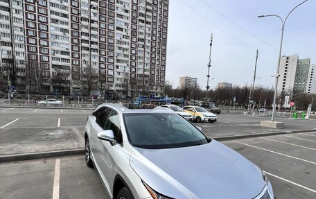 Lexus RX IV рестайлинг, 2018 год, 3 650 000 рублей, 32 фотография