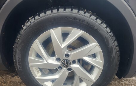 Volkswagen Tiguan II, 2021 год, 3 150 000 рублей, 4 фотография