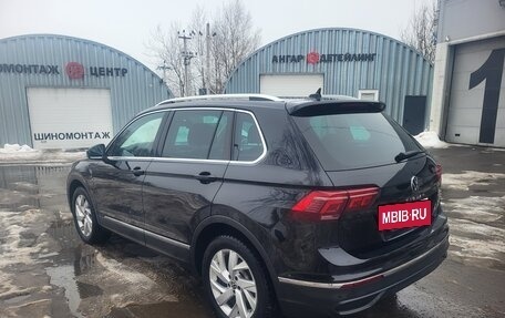 Volkswagen Tiguan II, 2021 год, 3 150 000 рублей, 6 фотография