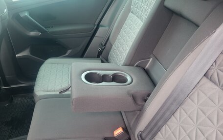 Volkswagen Tiguan II, 2021 год, 3 150 000 рублей, 14 фотография