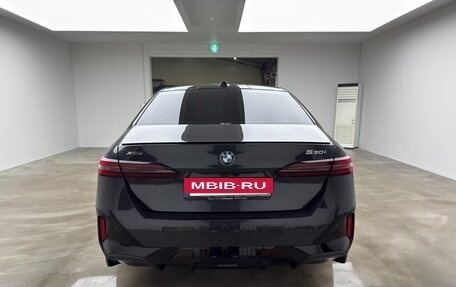 BMW 5 серия, 2025 год, 8 800 000 рублей, 3 фотография