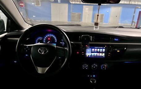 Toyota Corolla, 2013 год, 1 100 000 рублей, 15 фотография