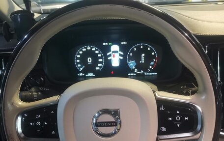 Volvo S90 II рестайлинг, 2019 год, 3 900 000 рублей, 20 фотография