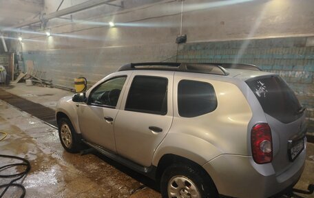 Renault Duster I рестайлинг, 2014 год, 900 000 рублей, 4 фотография