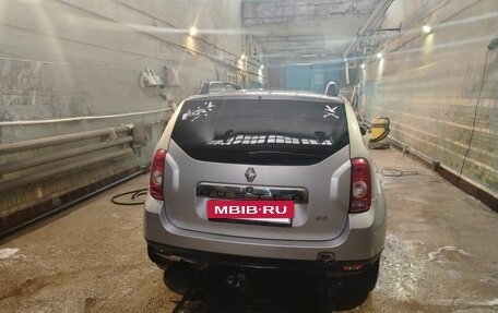 Renault Duster I рестайлинг, 2014 год, 900 000 рублей, 2 фотография